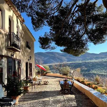Cortijo El Pino Retreat Bed & Breakfast Albunuelas Ngoại thất bức ảnh