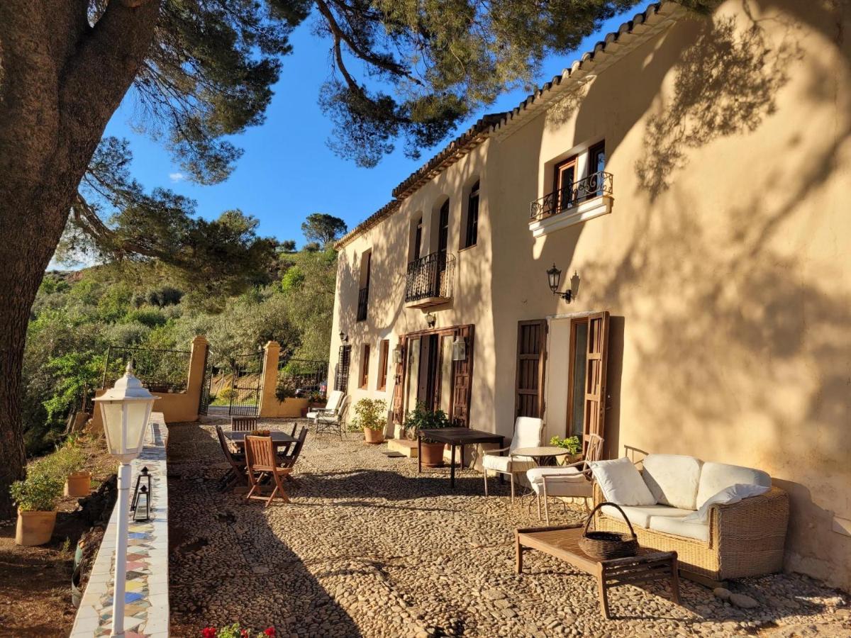 Cortijo El Pino Retreat Bed & Breakfast Albunuelas Ngoại thất bức ảnh