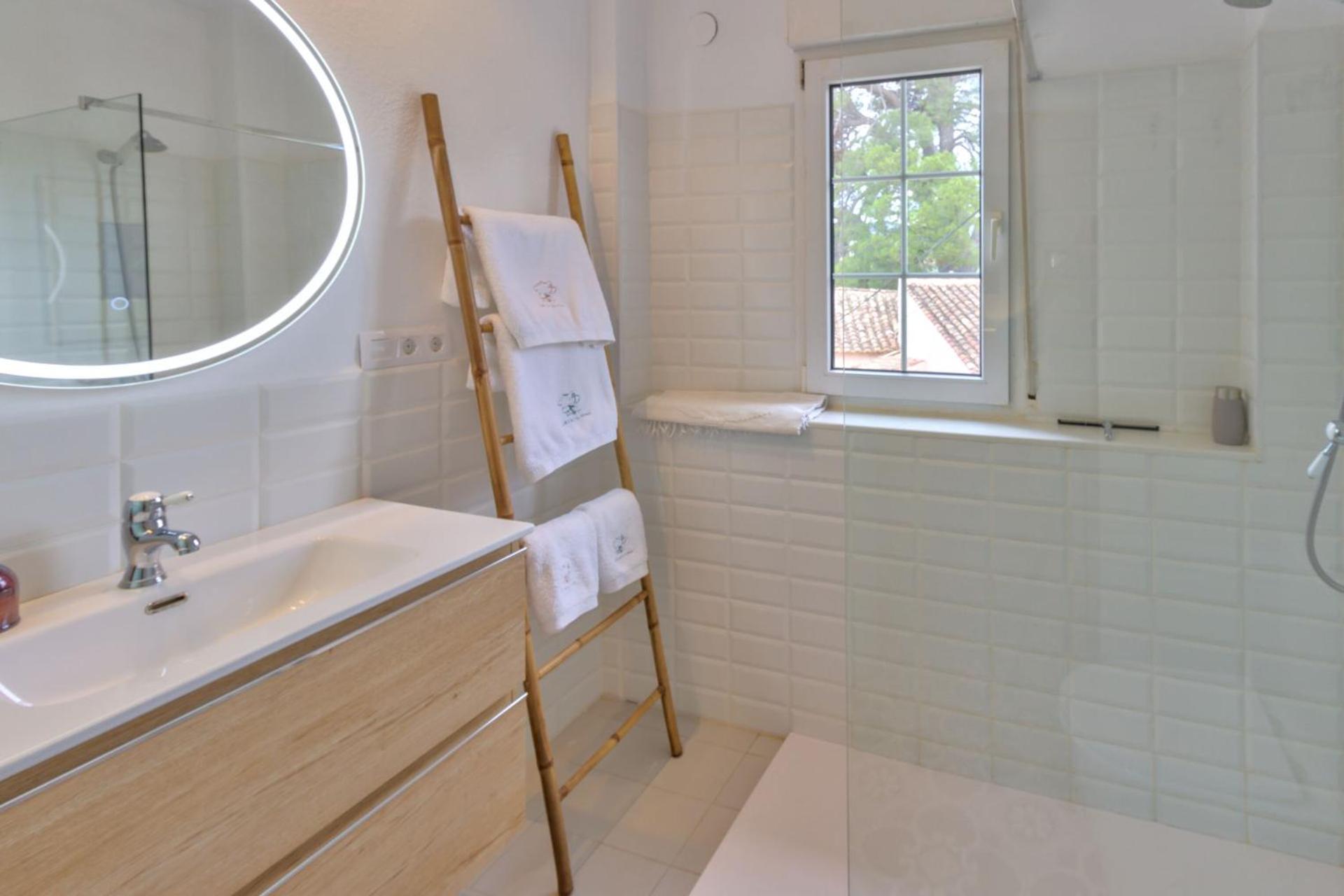Cortijo El Pino Retreat Bed & Breakfast Albunuelas Ngoại thất bức ảnh