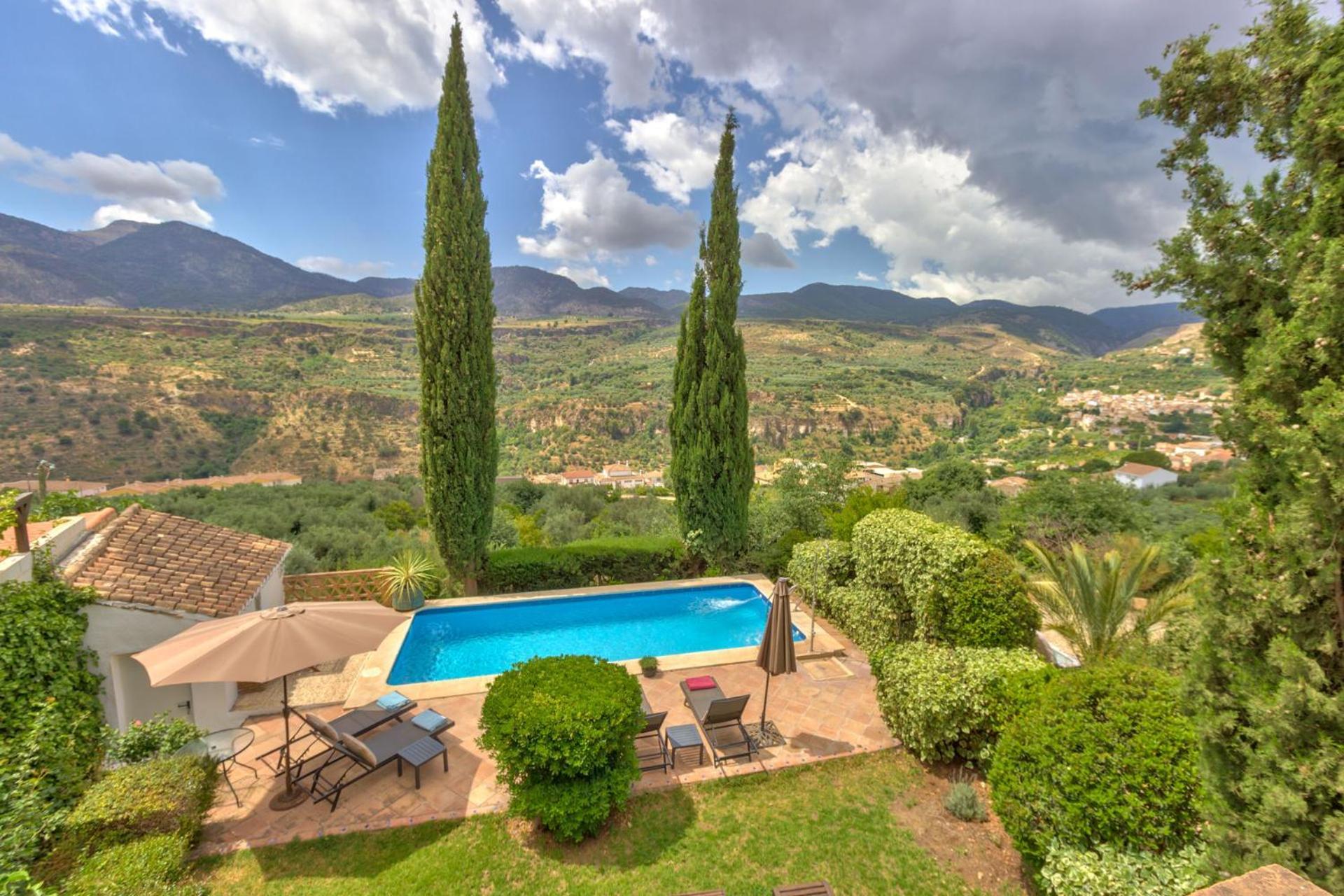 Cortijo El Pino Retreat Bed & Breakfast Albunuelas Ngoại thất bức ảnh
