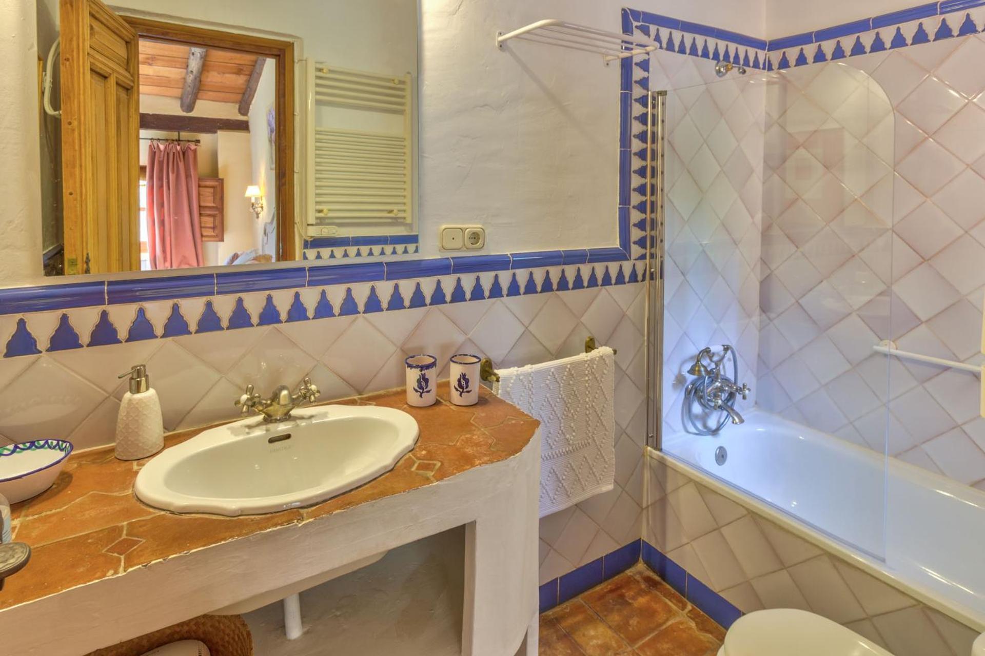 Cortijo El Pino Retreat Bed & Breakfast Albunuelas Ngoại thất bức ảnh