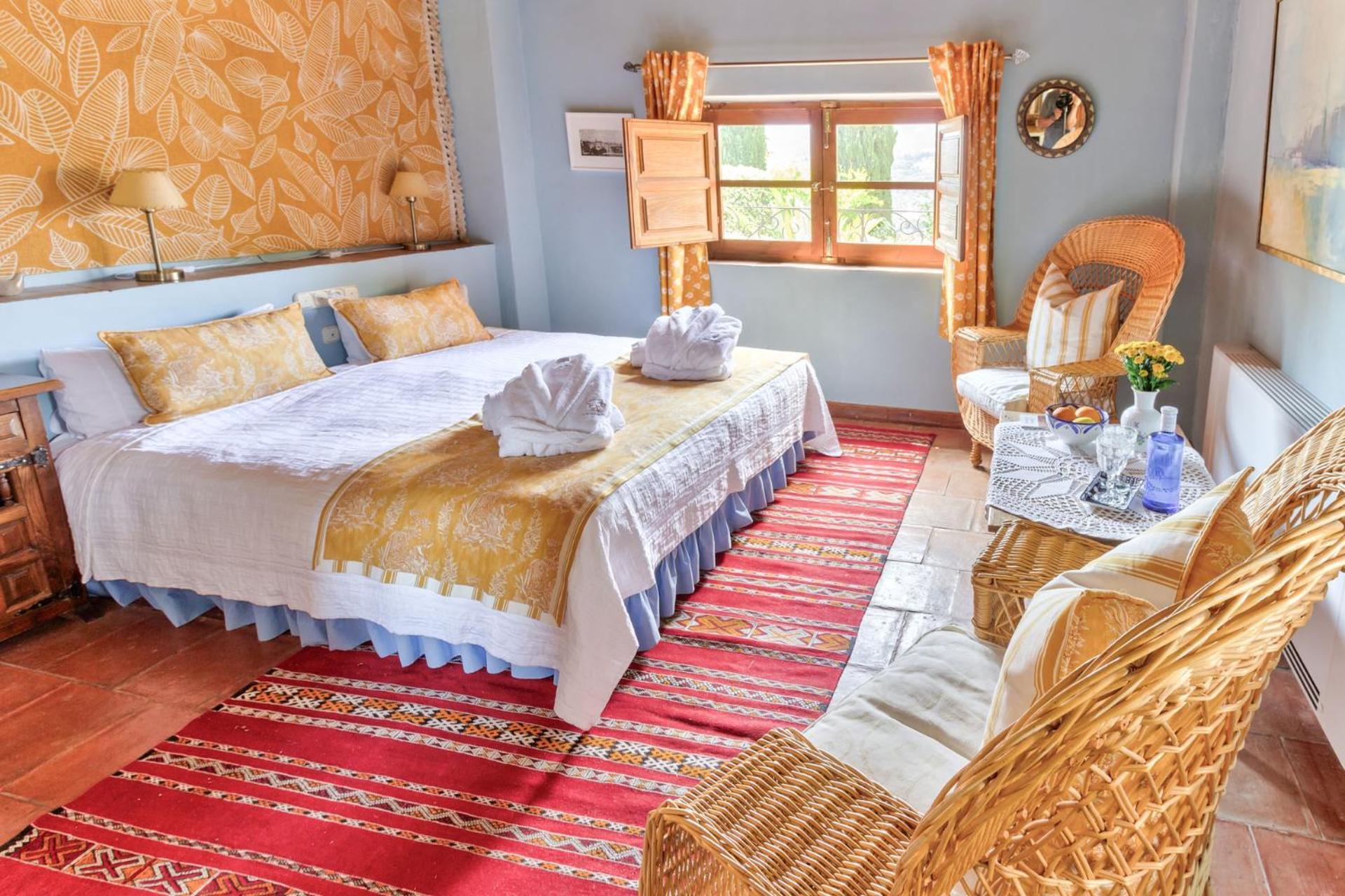 Cortijo El Pino Retreat Bed & Breakfast Albunuelas Ngoại thất bức ảnh